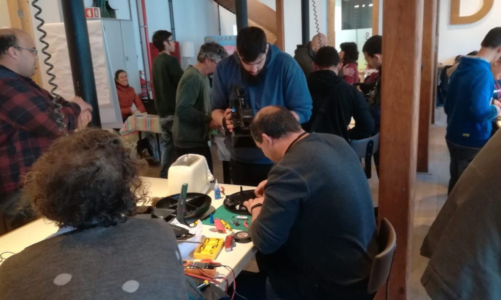 Participação no Repair Cafe na Fábrica da Ciencia Viva